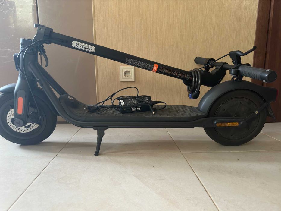 Електросамокат Segway Ninebot F2 E Black