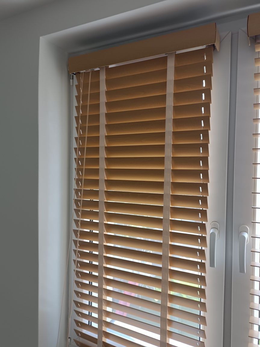 Żaluzja drewniana 50 mm lux