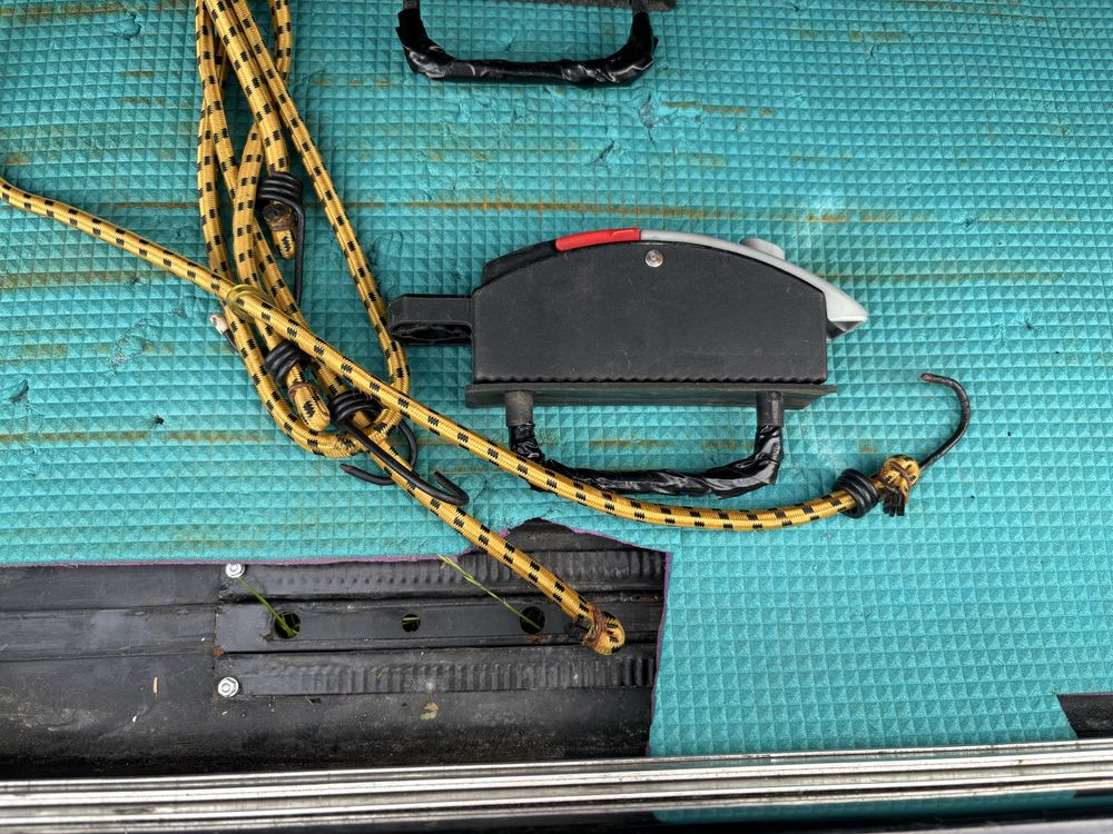 Box Thule srebrny