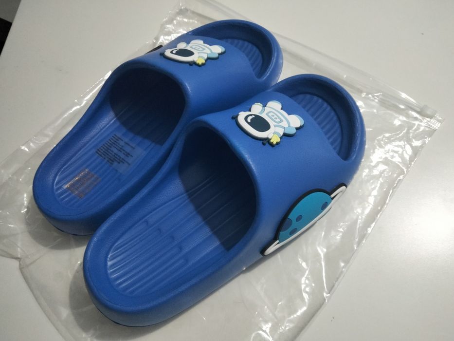 Chinelos criança Novos