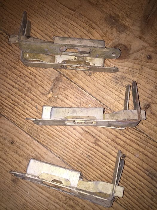 Дверні замки врізні . На двері.