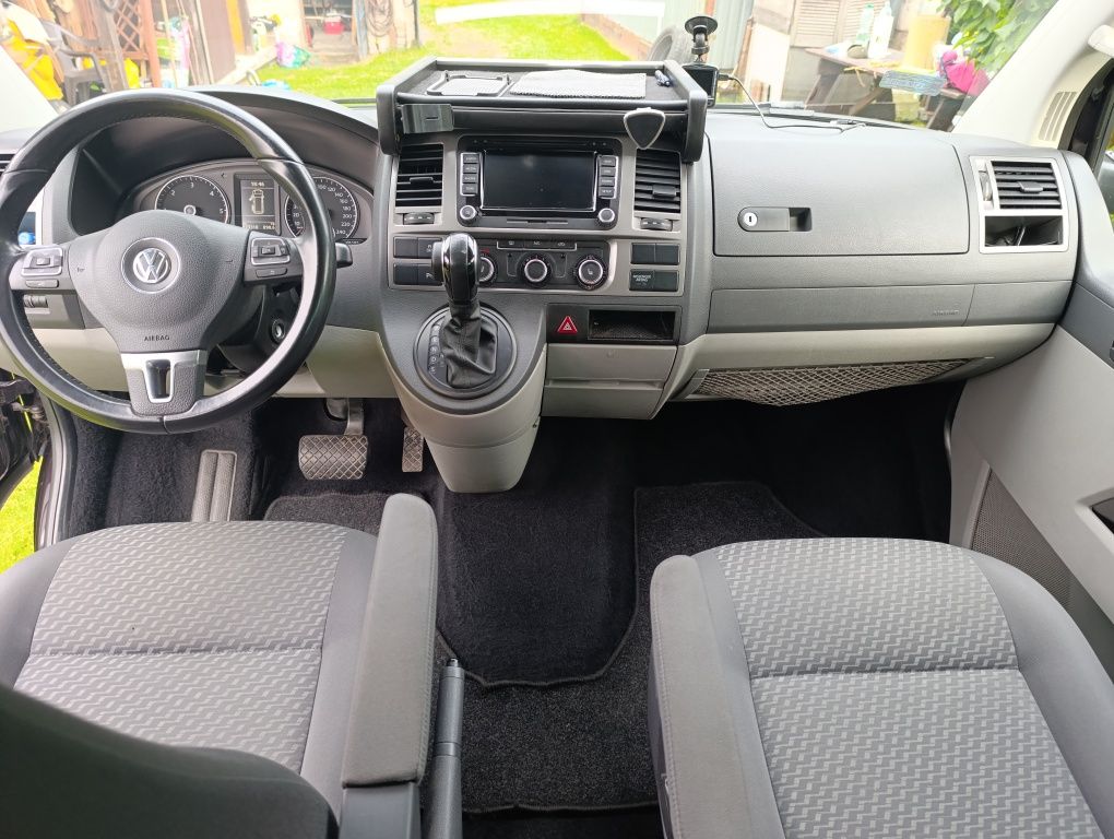 Sprzedam VW transporter T5 2.0 BiTDI DSG 2013r.