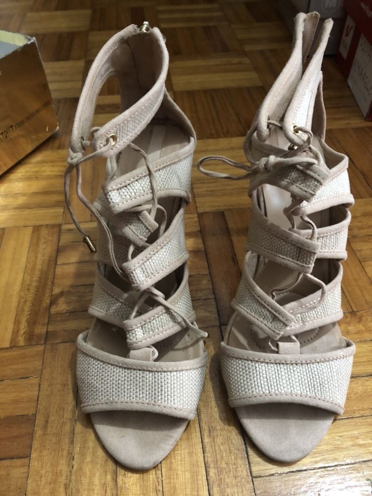 Sandalias stradivarius 37