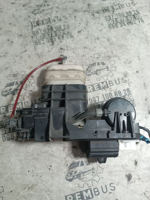 A2208000478 Замок кришки багажника ляди MB W220 S Class  Мерседес