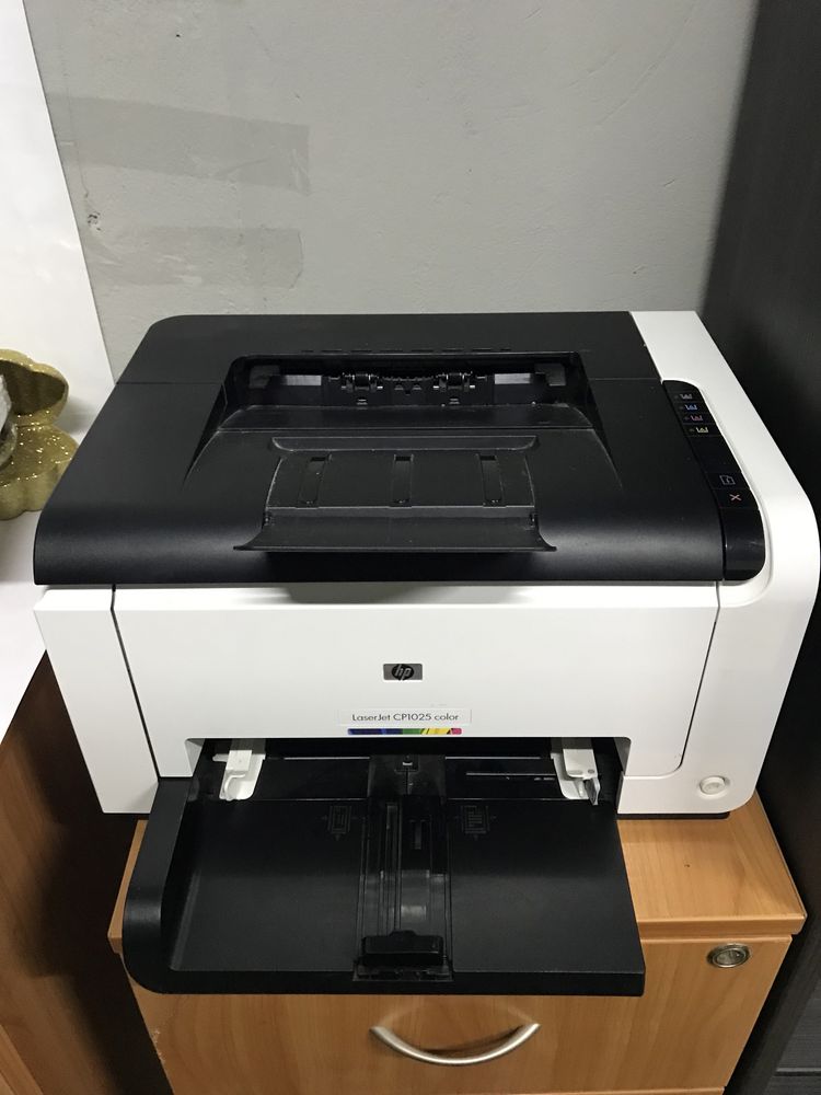 HP Color LaserJet Pro CP1025. Цветной лазерный принтер