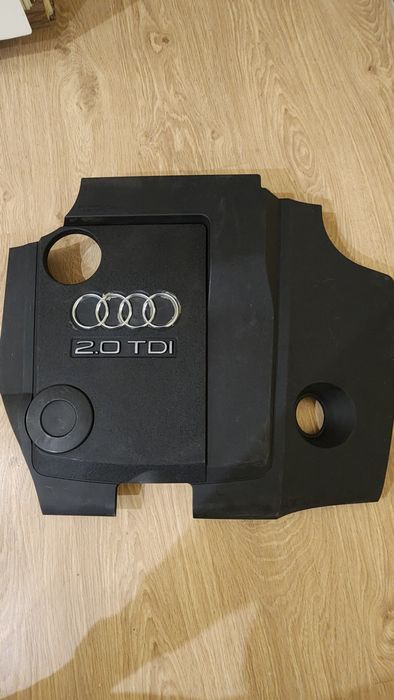 Продам декоративну кришку ауді а4  б7, а6 с6