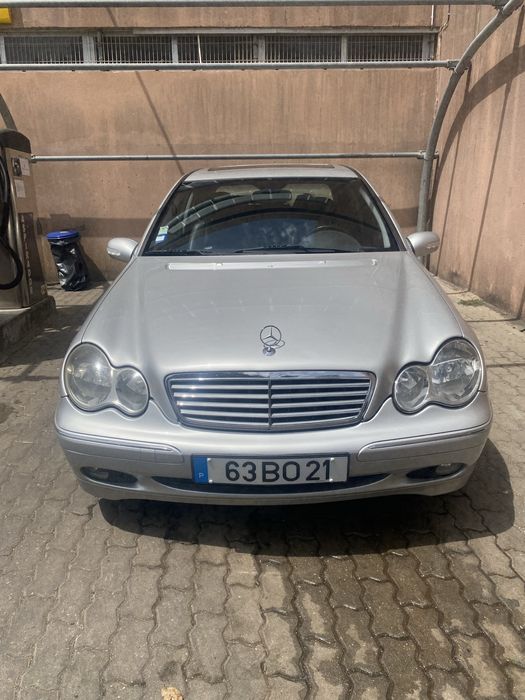 Mercedes 220 cdi com 143 cavalos cinsento elegance , com caixa automat