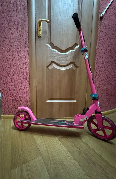 Продаю самокат б/в