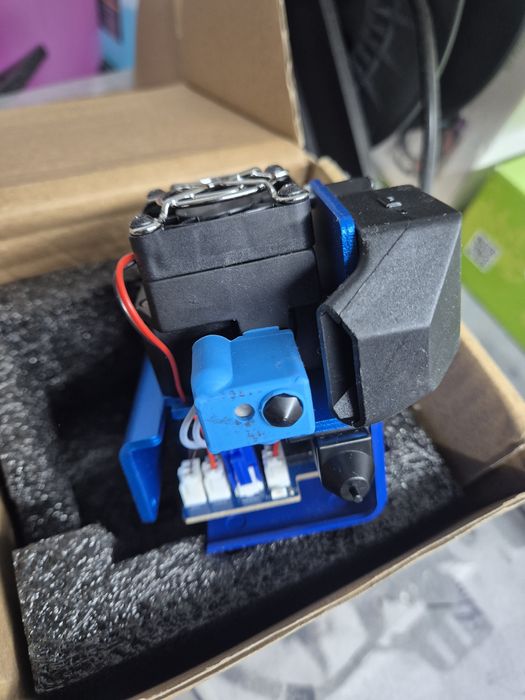 Impressora 3d com avaria