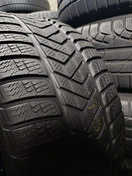 275/35 R21 Pirelli Sottozero 3 R01 (Зимові шини бу) Склад-Київ