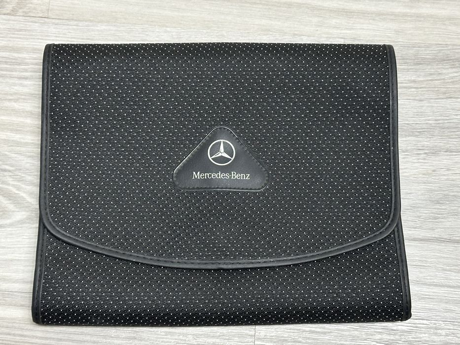 Etui na książke serwisową Mercedes - Benz