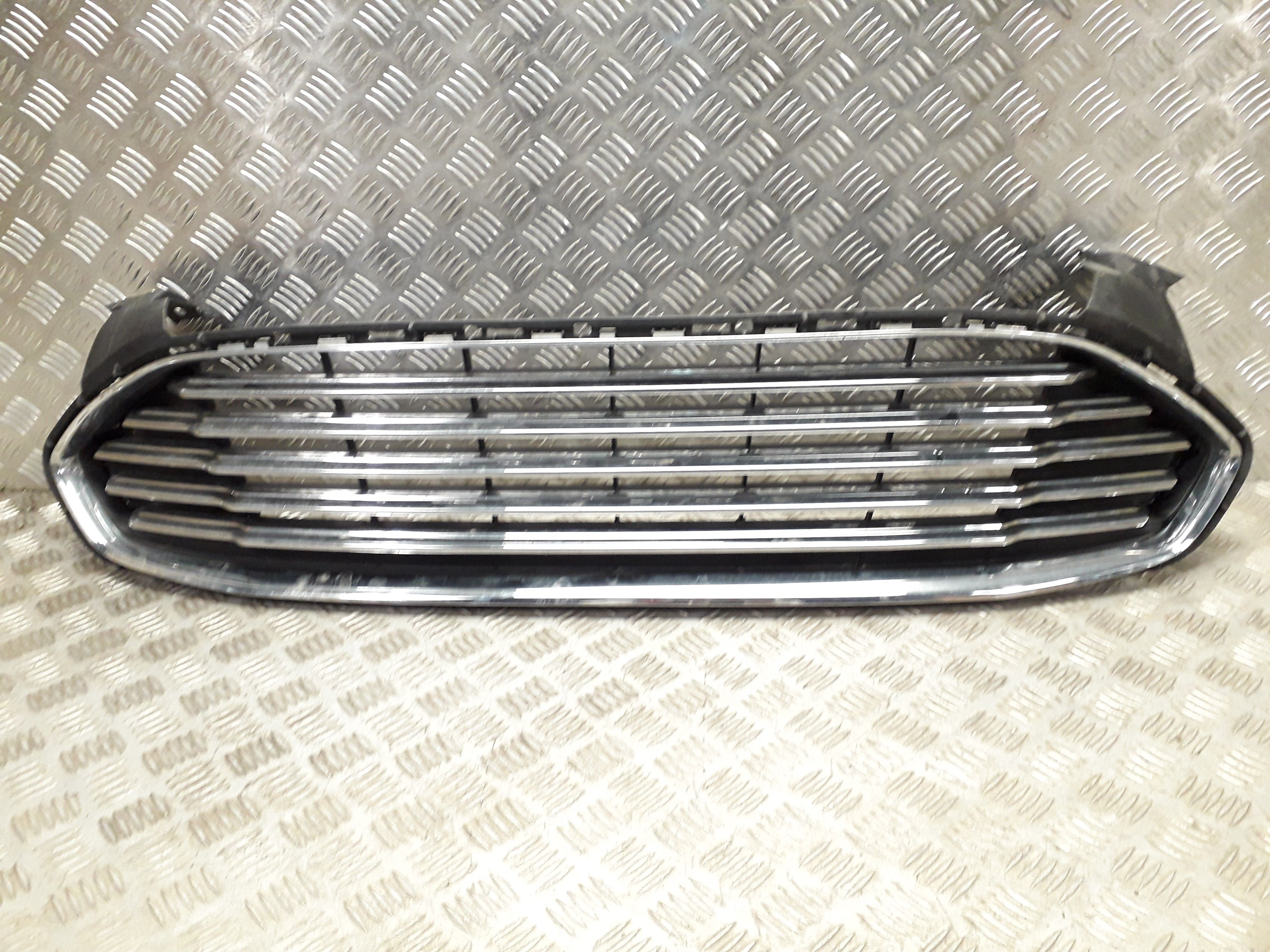 Ford mondeo mk5 grill atrapa