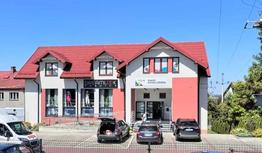 Wynajmę lokal usługowy 214m2 w ścisłym centrum Kocmyrzowa