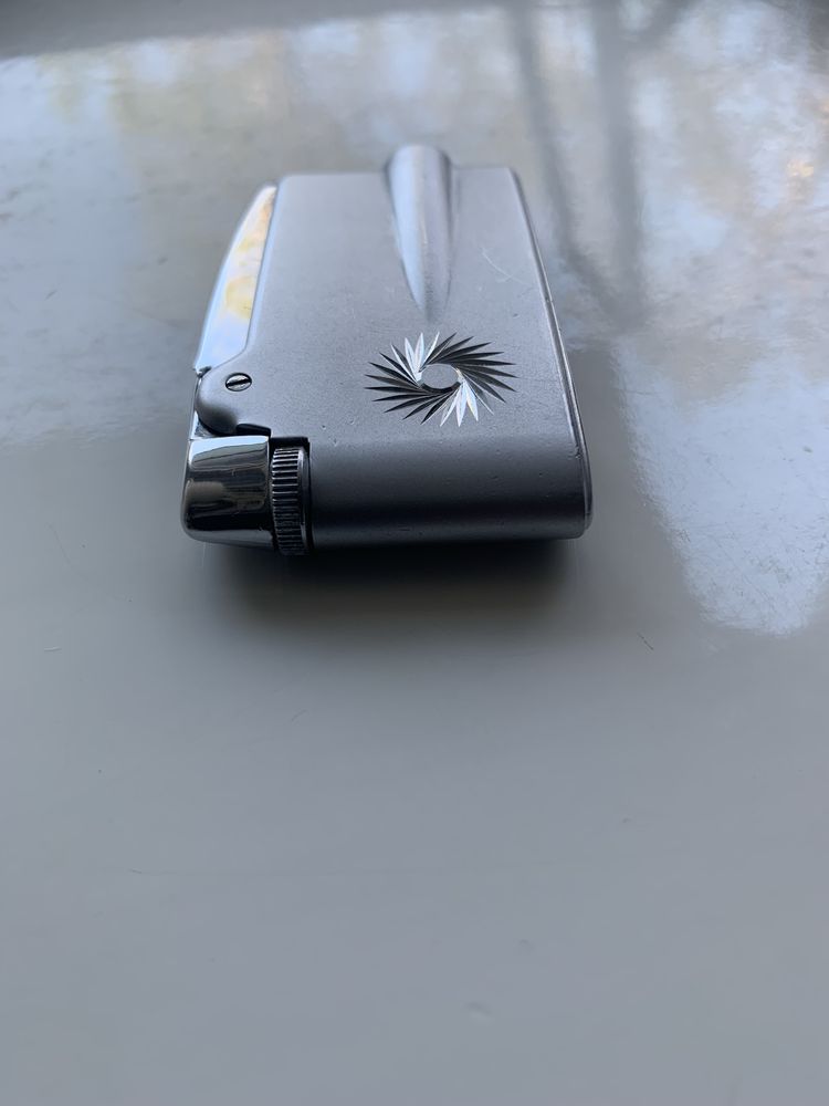 Продам задигалку Ronson