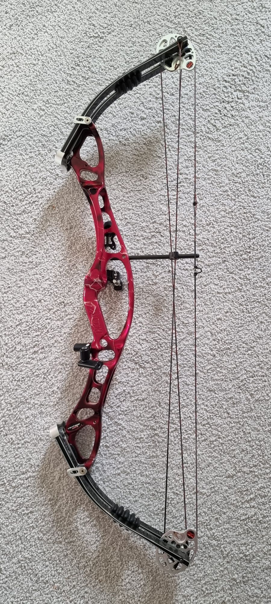 Łuk bloczkowy tarczowy HOYT XT2000 pro series