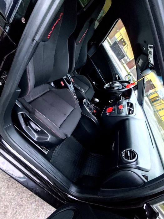 Seat Leon Cupra 2.0 T 240 koni