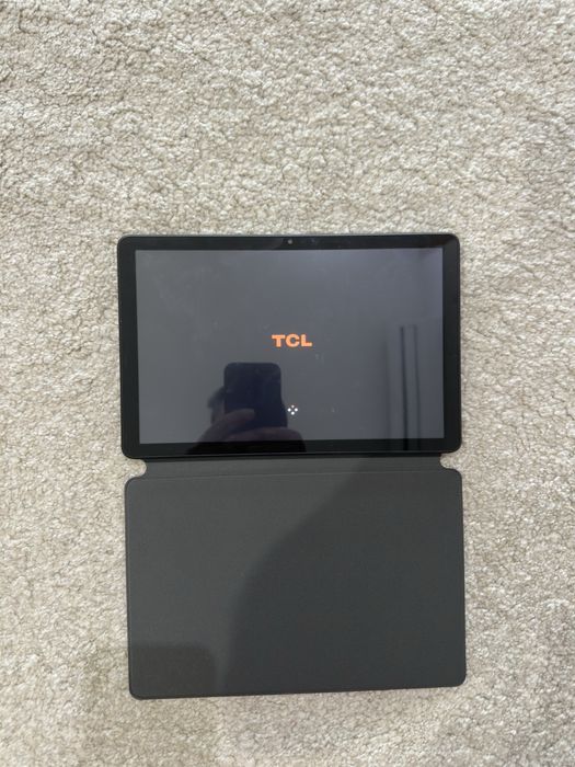 Tablet TCL novo com capa