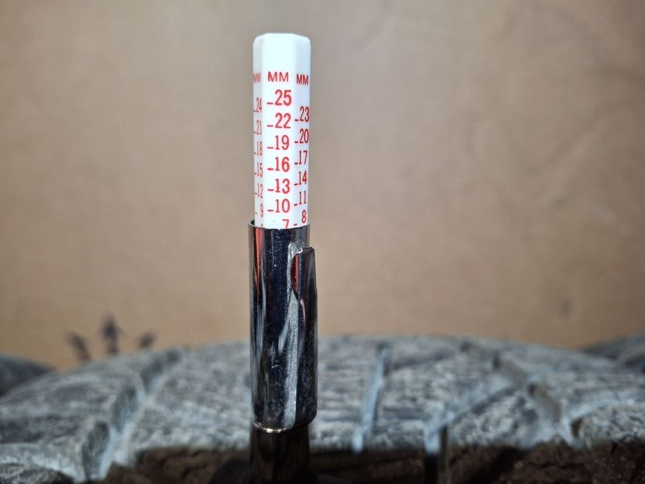 Hankook Winter i * cept evo3 245/35/r20 z2022r zimowe 
Z 2022r