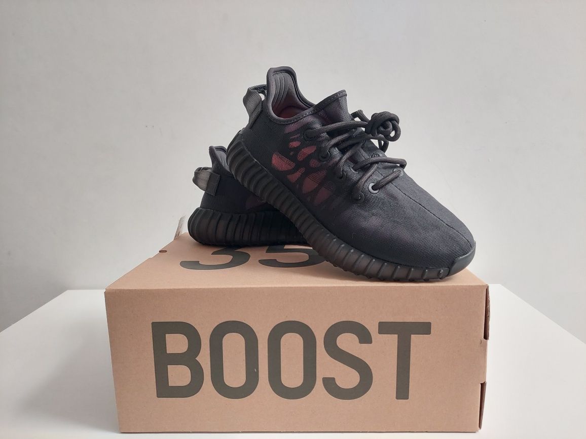 Yeezy V2 Mono Cinder NOVAS