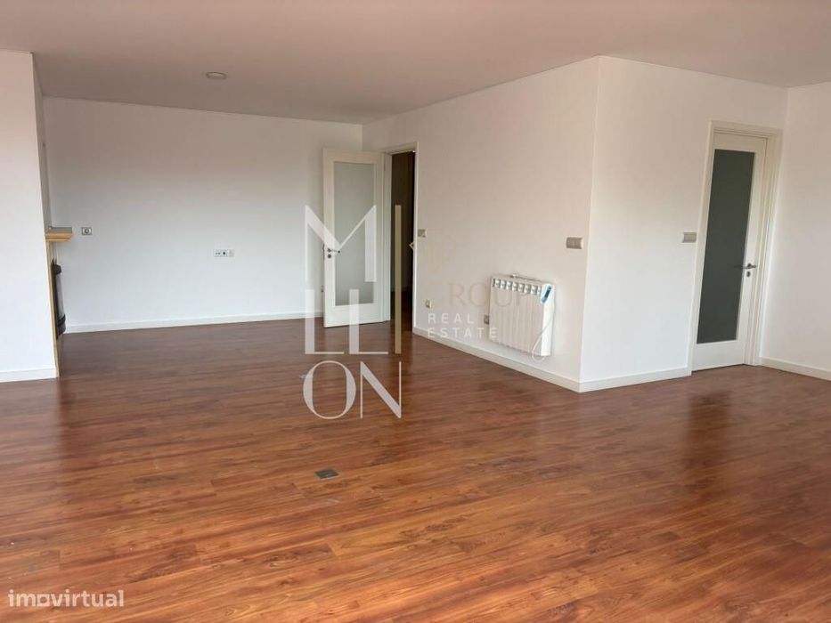 Arrendamento Apartamento T3 na Foz do Douro (Nevogilde)