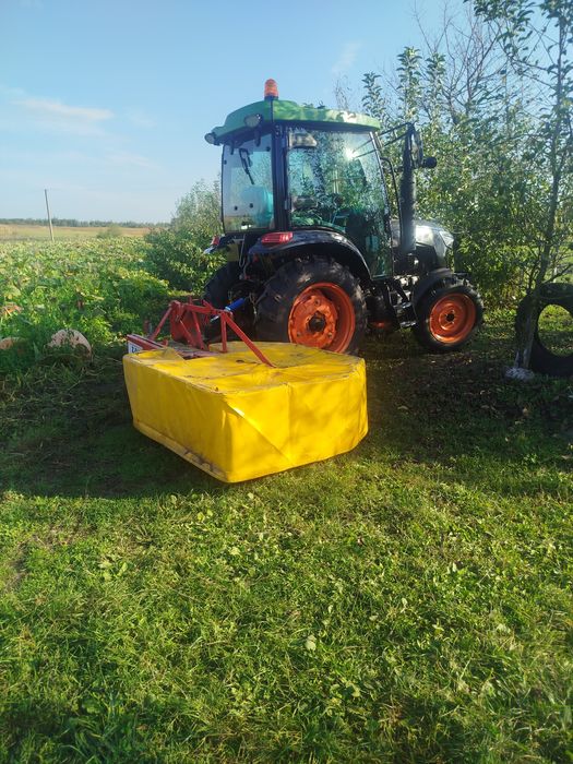 Продам новий трактор 50 мото годин.