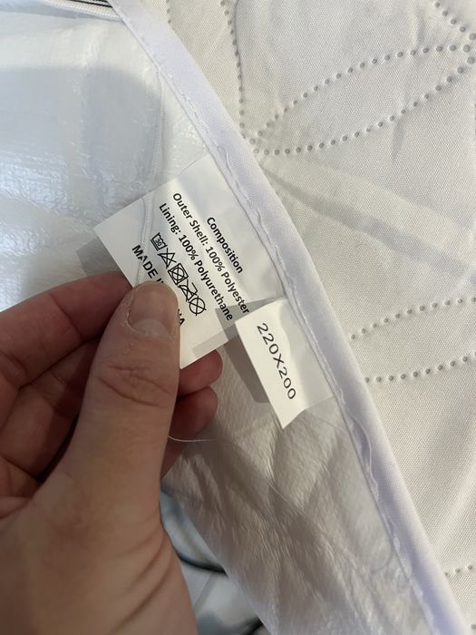 Непромокаюча простинь / наматрацник 220×200, захист матраца