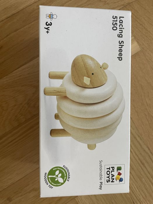 NOWA Plan toys Drewniana owieczka do nawlekania lacing sheep montessor