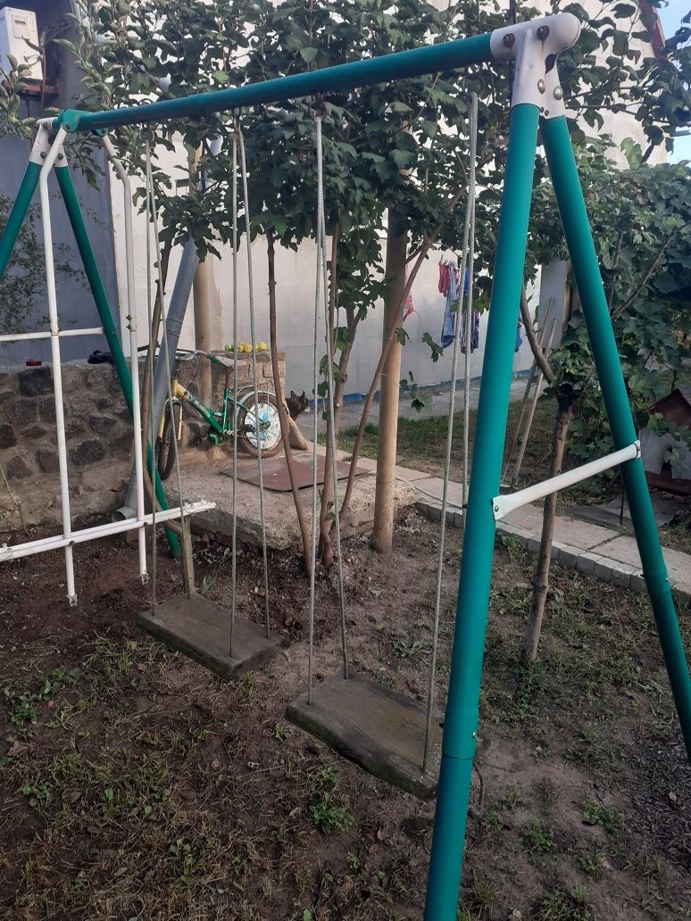 Качели садовые для отдыха и релакса