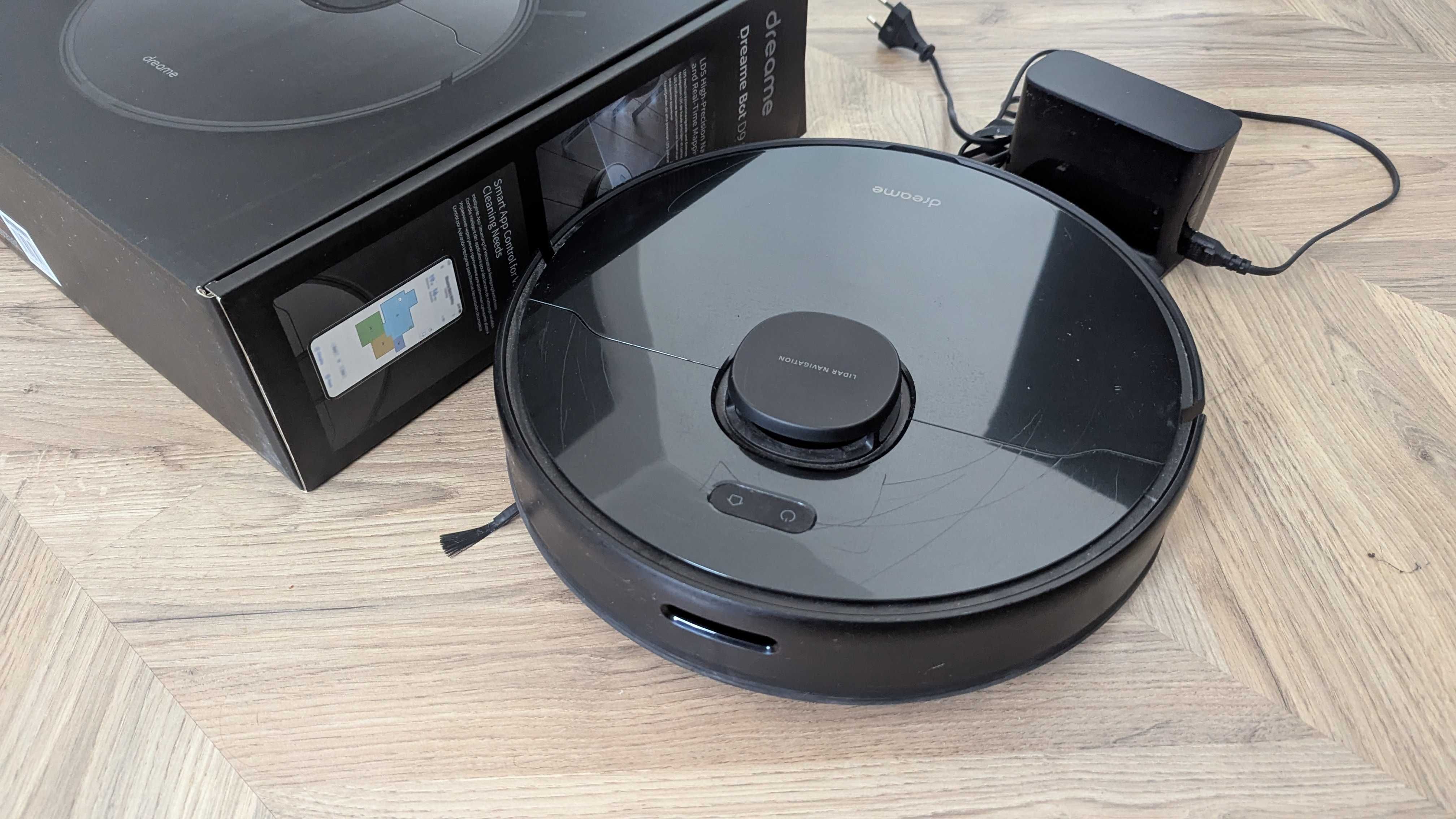 Robot sprzątający Dreame D9 Max - uszkodzona szczotka boczna