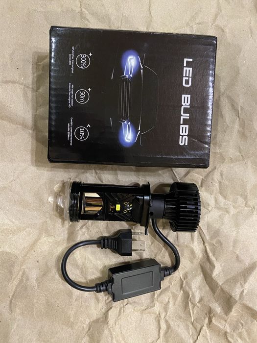 Led лінза, цоколь H4, світить дуже гарно