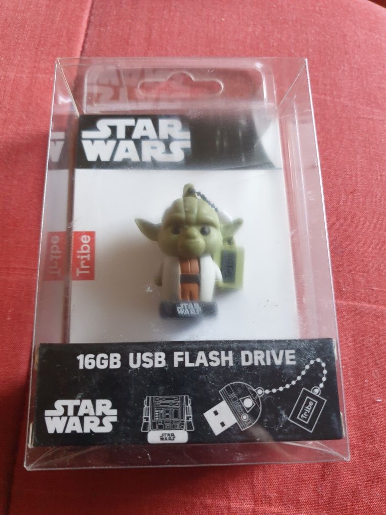 Pen USB 16 GB Yoda Tribe Nova com Factura e 2 Anos de Garantia