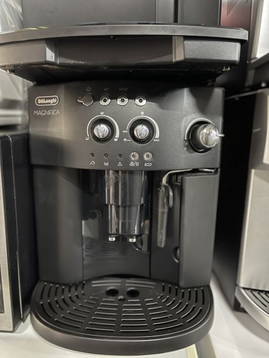 Кавомашин delonghi 945f бу і новa з Германіі