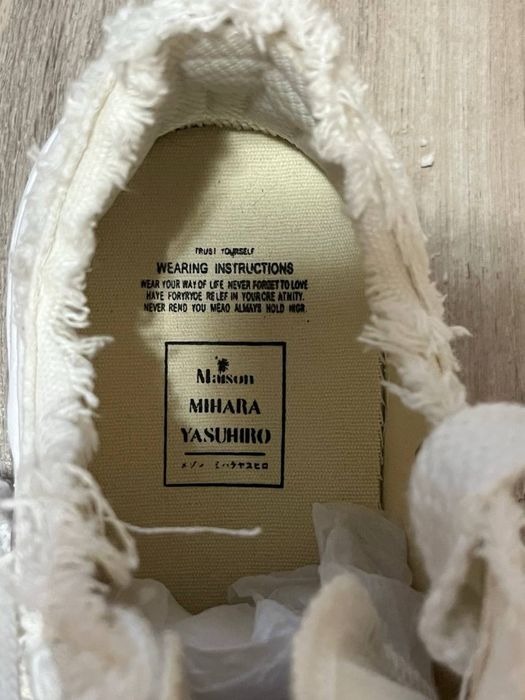 MMY Maison Mihara Yasuhiro white distressed