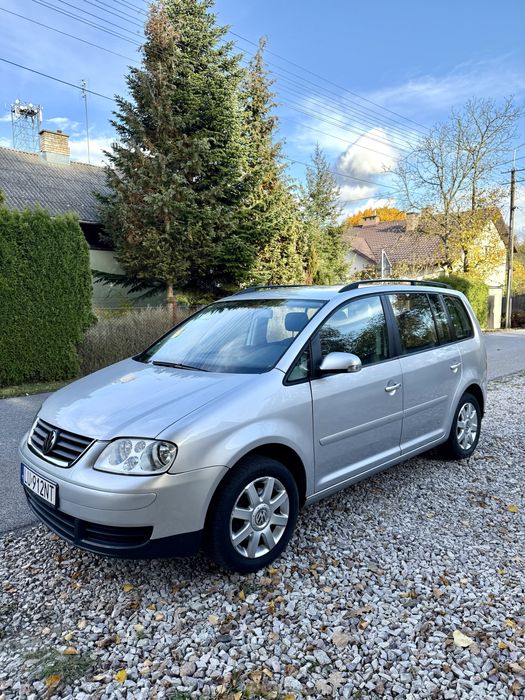 VW Touran 1.6 Benzyna 2006 rok Przebieg 150 tyś km.