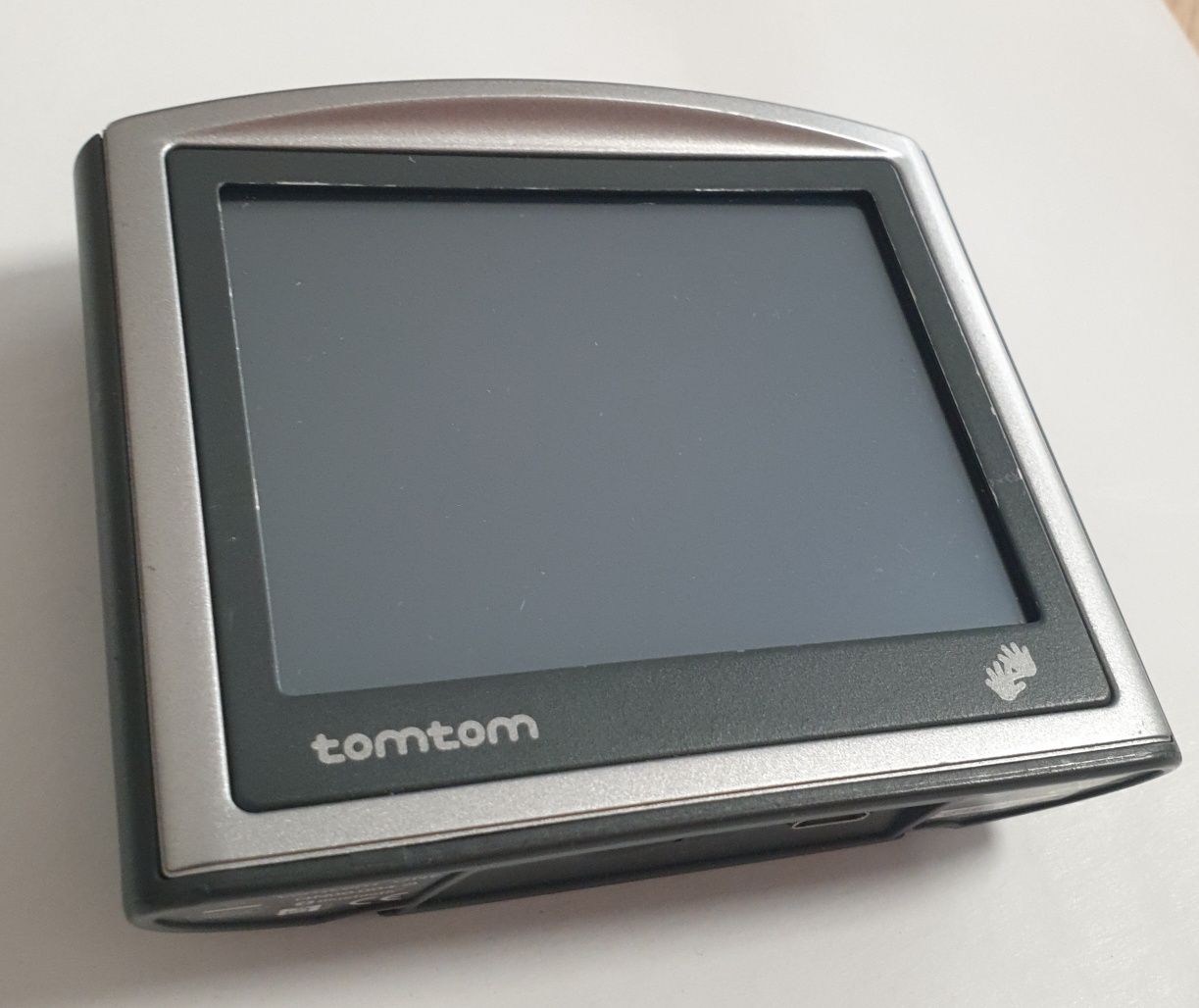 GPS-навігатор TomTom One – відмінний стан, карти Європи за 2024 рік