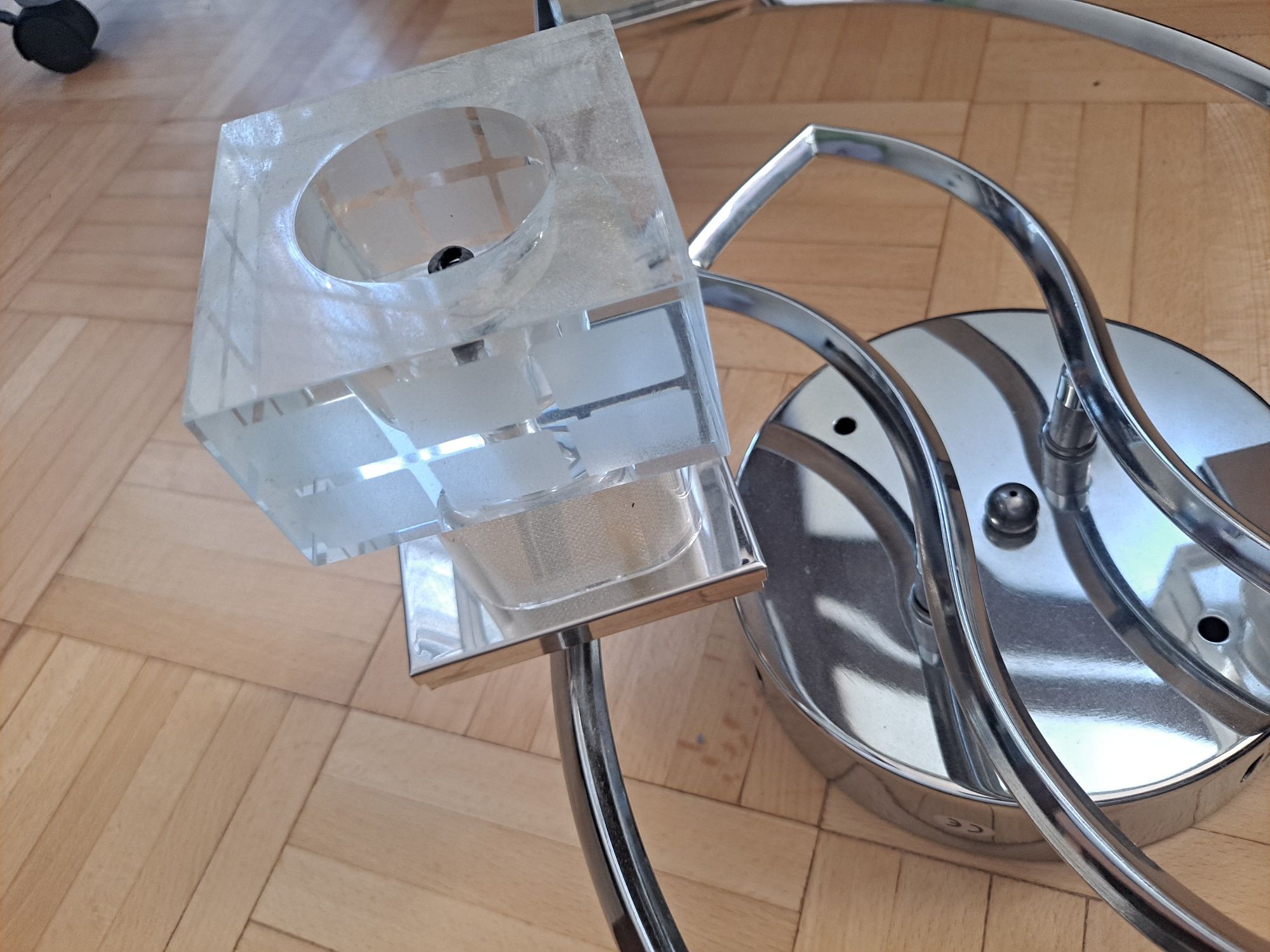 Żyrandol led pilot