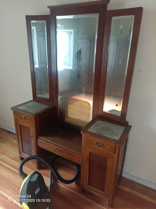 Stara toaletka antyk