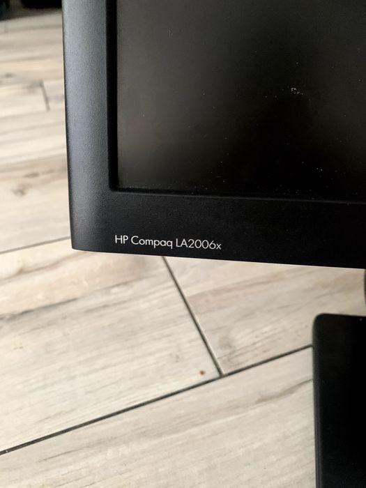 Hp compaq LA2006x