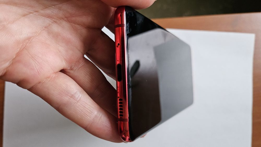 Продам Samsung Galaxy S20+ 128GB Red (SM-G985FZRDSEK)