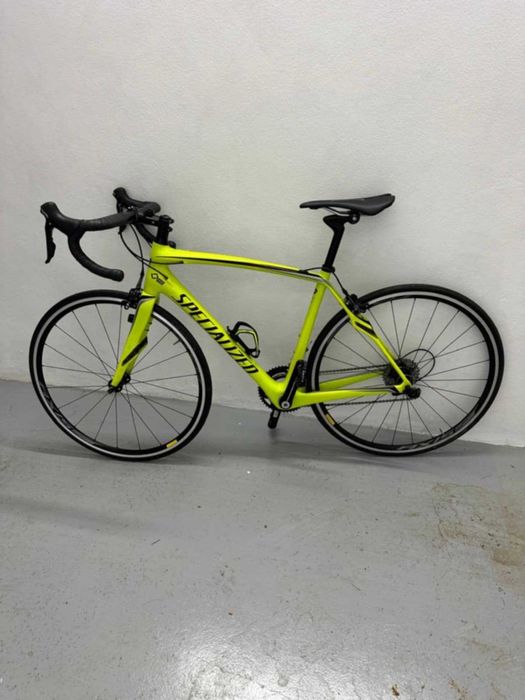 Bicicleta de estrada como nova, carbono 700 euros
775 euros