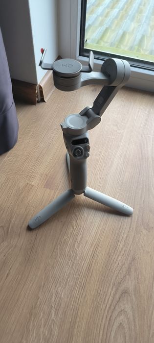 Gimbal Dji osmo mobile se