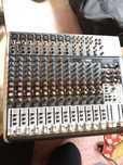 Behringer XENYX QX2222USB Mikser