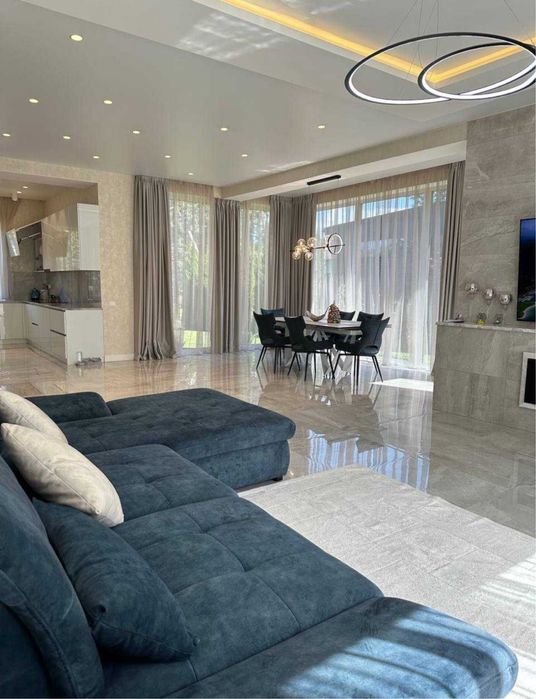 КМ Козак Хутір, будинок з ремонтом,  Рославичі, Іванковичі, Київська