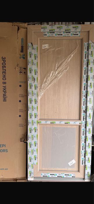 Двері якісні , металопластикові зовнішні, нові. Виробник вікна стиль