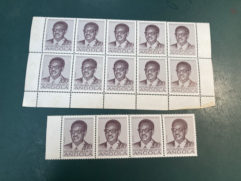 Conjuntos 32 Selos Angola 1975 a 1979 Não Usados