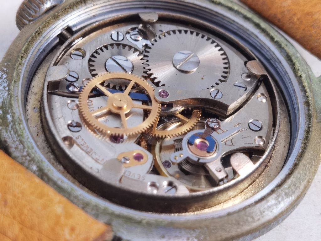 Stary szwajcarski zegarek