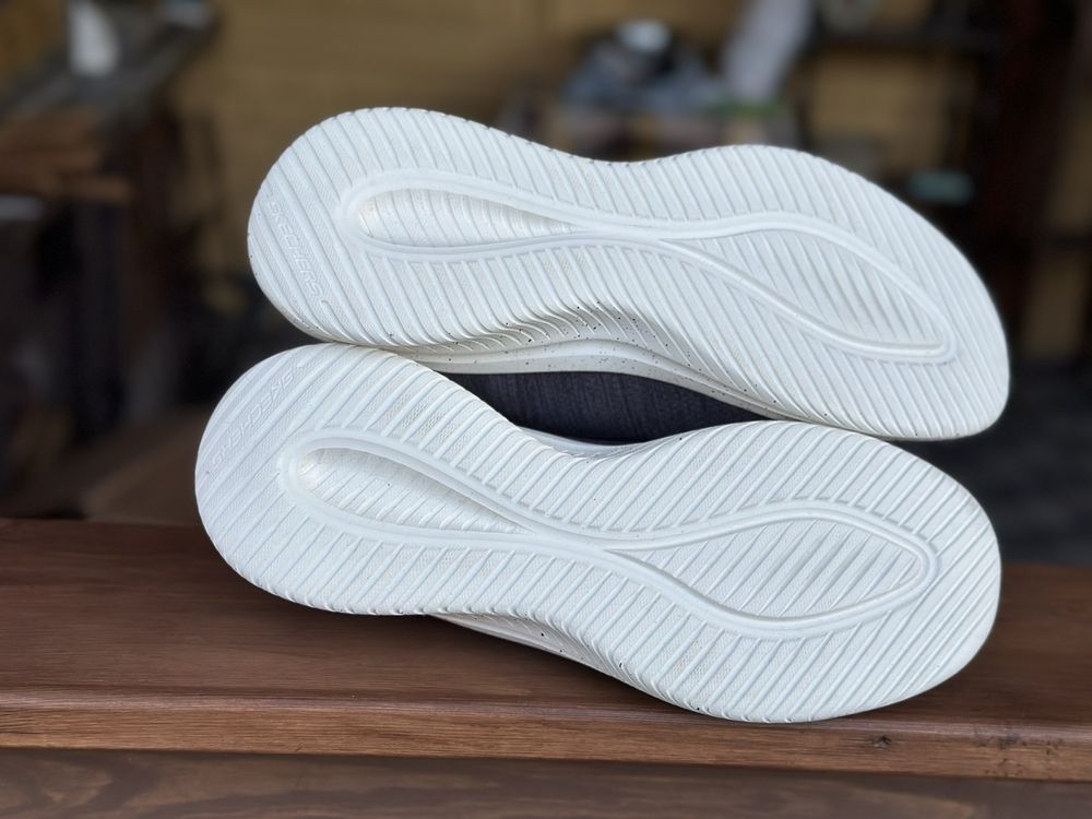 Кроссовки  Skechers Slip-Ins: Ultra Flex 3.0 - Right Away Black/White,