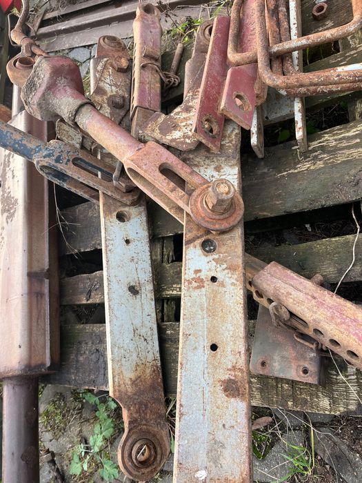 Zawieszenie tylne Ursus 1224, 1614, 912, 914, 385 cięgna belki lagi