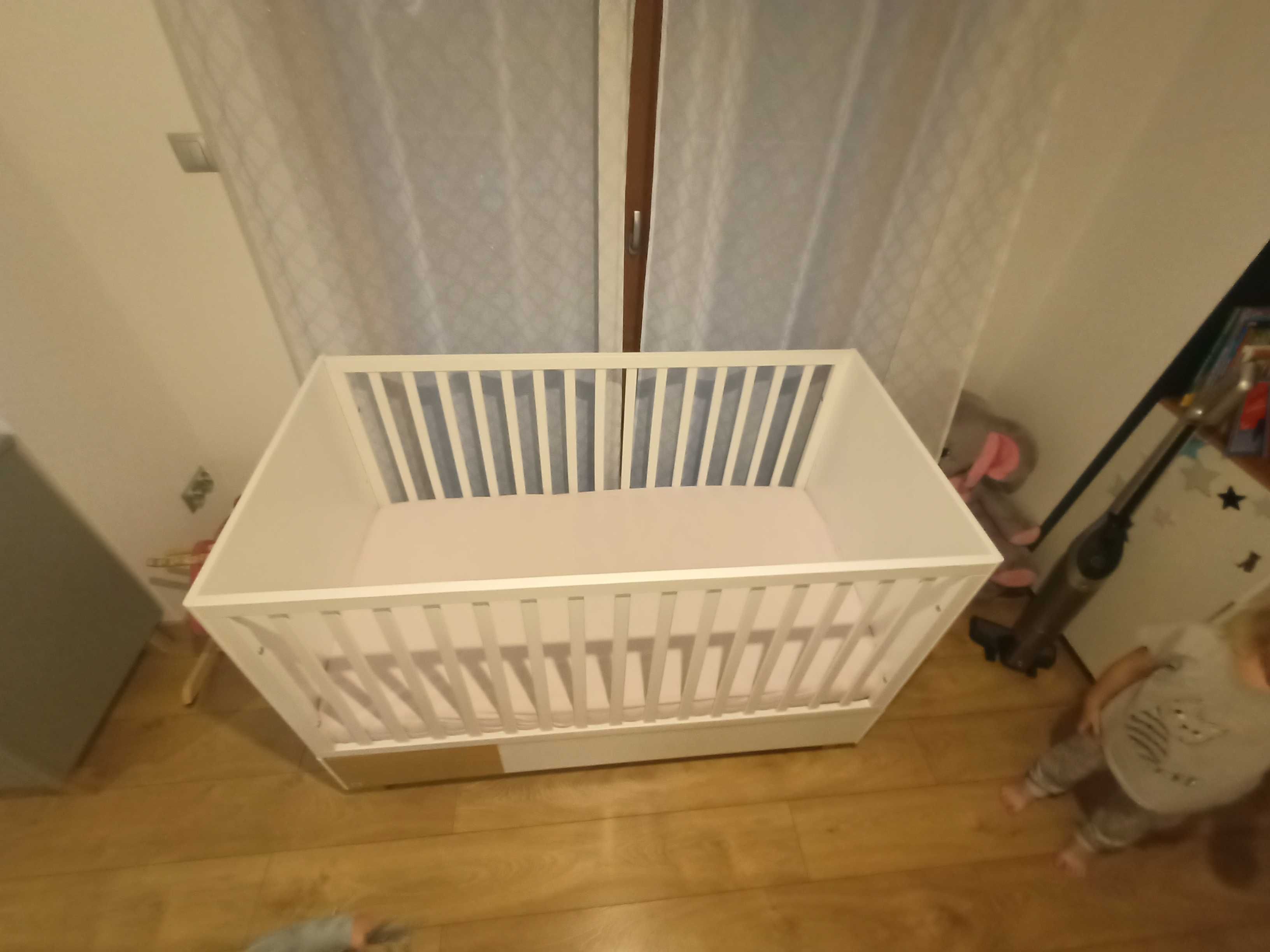 łóżeczko Bellamy Nomi w rozmiarze 140x70