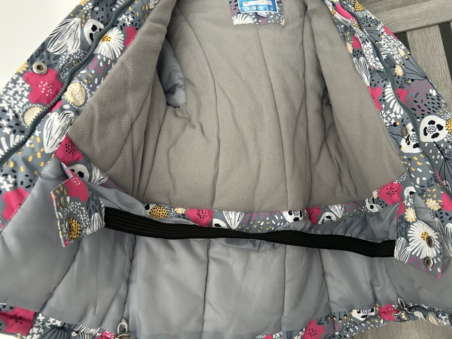 Зимова куртка на дівчинку 6-8 років. Куртка Lassye на девочку 7 лет